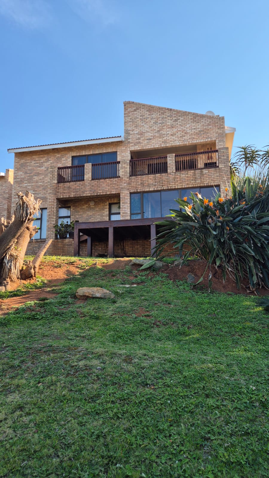 To Let 3 Bedroom Property for Rent in Wavecrest Eastern Cape